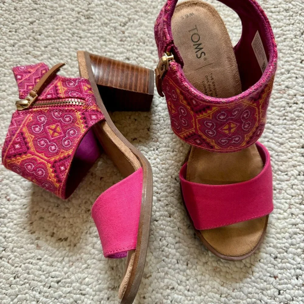 pink TOMS heeled peep-toes w/ zip closure & geometric pattern, women's size 6.5 - Picture 4 of 11